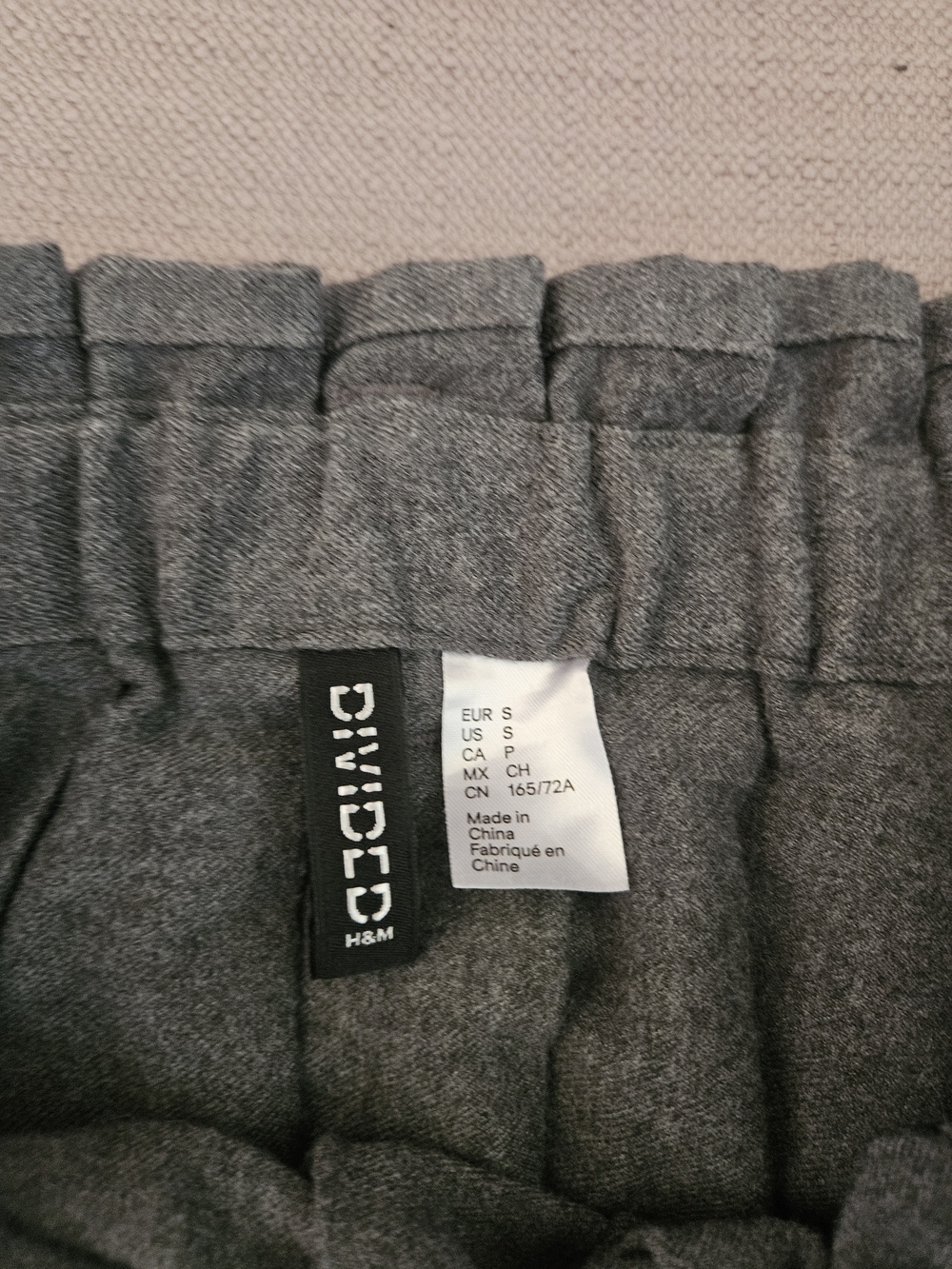 Divided Gray Pleated Mini Skirt - Picture 2 of 3